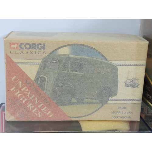 28 - Collection of Corgi model vehicles