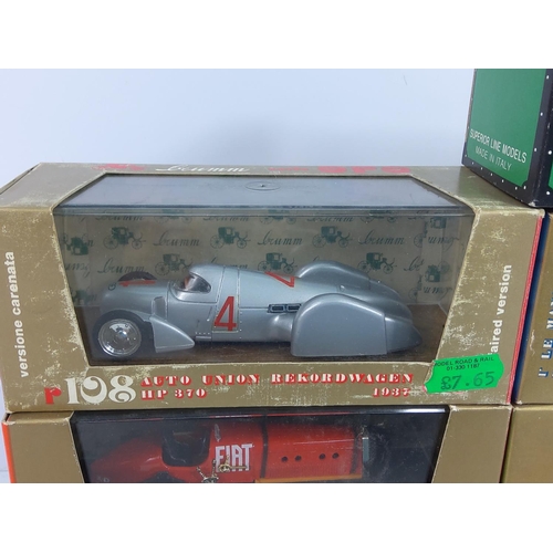 51 - 10 boxed model vehicles