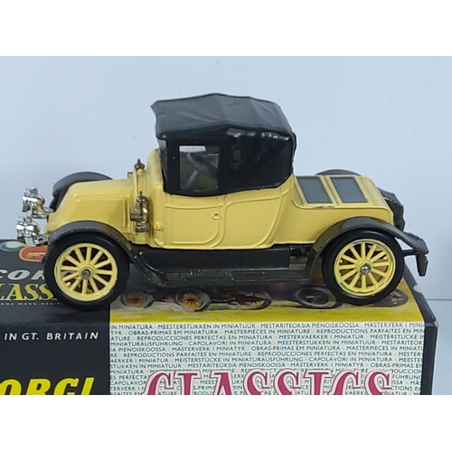 100 - 7 boxed Corgi classics model vehicles, model no's 9013, 9001, 9001, 9002, 9021, 9011 & 9032