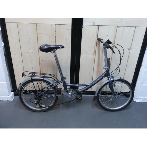 102 - Ridgeback folding city bicycle