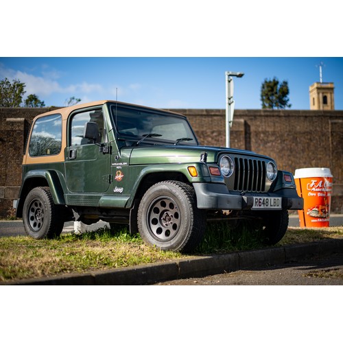 16 - 1998 Jeep Wrangler Sahara, 4.0L V8 Petrol, manual transmission, with removable hardtop and canvas ro... 