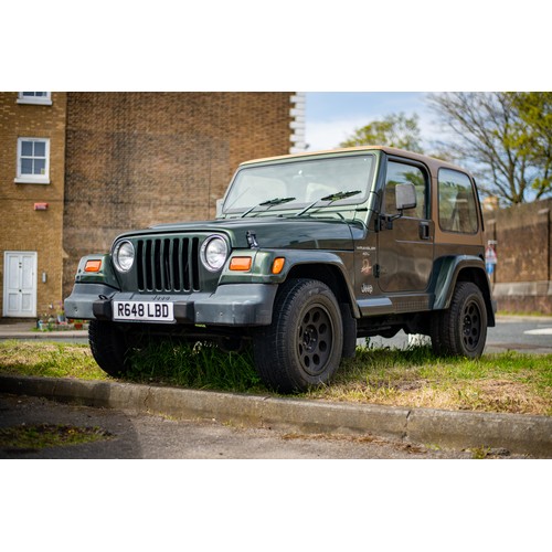 16 - 1998 Jeep Wrangler Sahara, 4.0L V8 Petrol, manual transmission, with removable hardtop and canvas ro... 