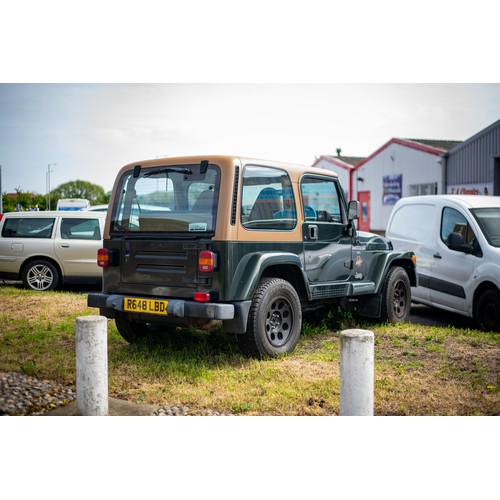 16 - 1998 Jeep Wrangler Sahara, 4.0L V8 Petrol, manual transmission, with removable hardtop and canvas ro... 