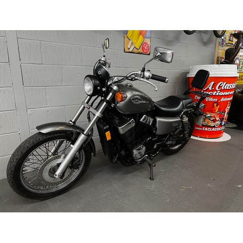 11 - 2012 Honda VT750 Shadow in silver/black Registration LR12HPN (cat N) this motorbike has a V-Twin 745... 