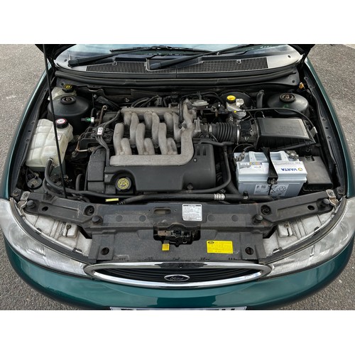 20 - Green Ford Mondeo ST24 V6 2544cc engine, registration P793 NTU, this lovely future classic has a lon... 