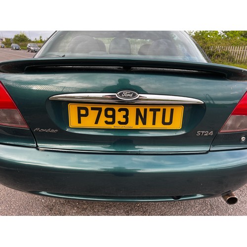 20 - Green Ford Mondeo ST24 V6 2544cc engine, registration P793 NTU, this lovely future classic has a lon... 