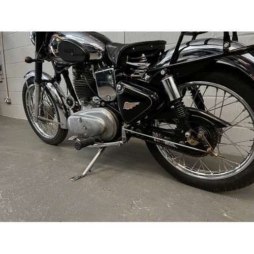 60 - Royal Enfield 350 Bullet.
This motorbike has been rebuilt as a project that began during lockdown. I... 