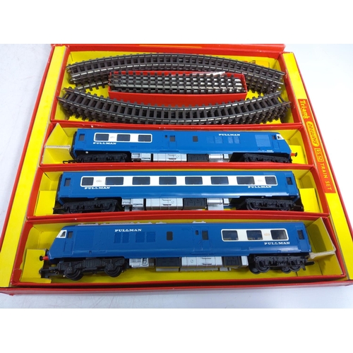 253 - Vintage boxed Hornby Triang 'The Blue Pullman' set