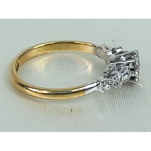 302 - 18ct gold diamond set ring, size K