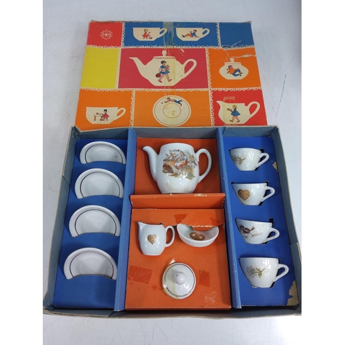 82 - 3 vintage boxed child's tea sets