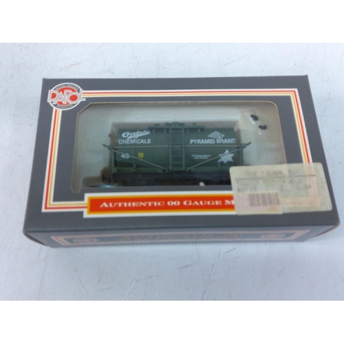 209 - Box of rolling stock