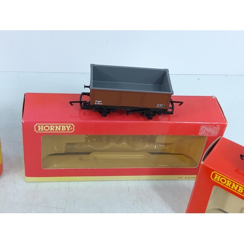 222 - 6 Hornby rolling stock