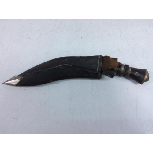 283 - 3 vintage Kukri