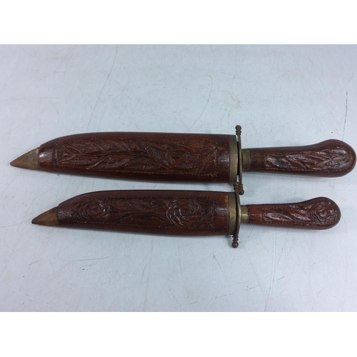 284 - 2 carved Indian knives