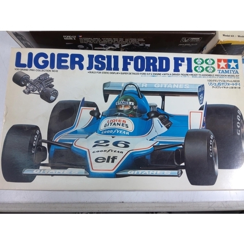 225 - 5 model kits including Tamiya