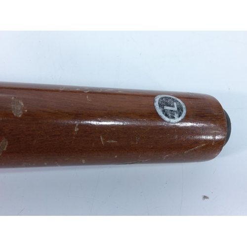 282C - Cased snooker cue