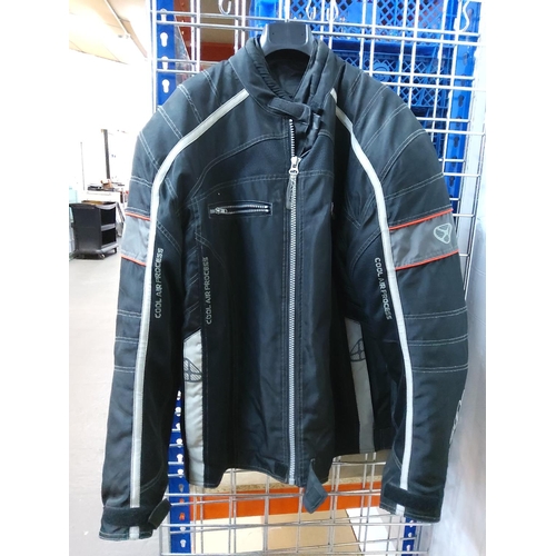 82 - Motorcycle jacket size XL