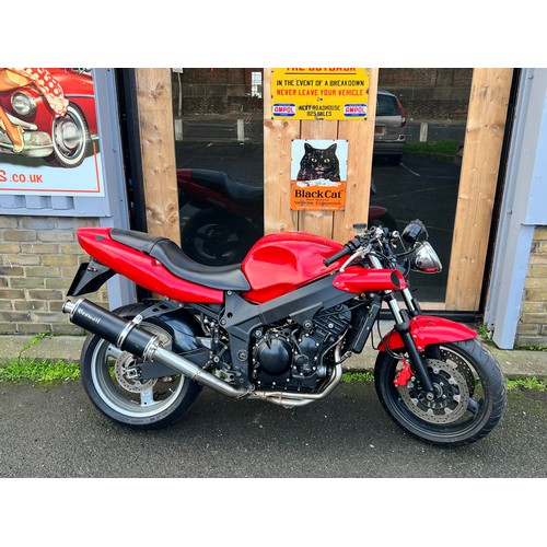 1 - 2006 Red Triumph  Speed 4 Motorbike this bike is being sold as a project bike, it has had a new batt... 