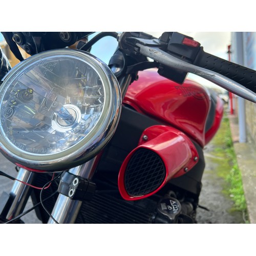 1 - 2006 Red Triumph  Speed 4 Motorbike this bike is being sold as a project bike, it has had a new batt... 
