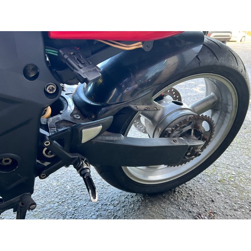 1 - 2006 Red Triumph  Speed 4 Motorbike this bike is being sold as a project bike, it has had a new batt... 