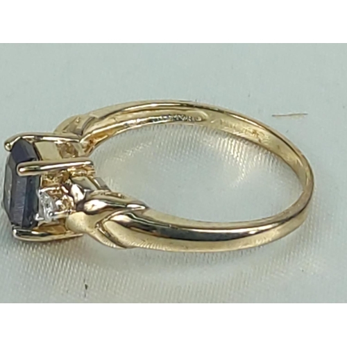 197 - 9ct gold topaz and diamond ring, size N