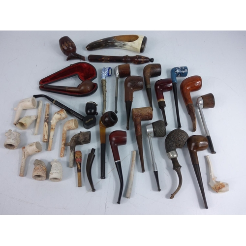 243 - Qty of various pipes and clay pipes