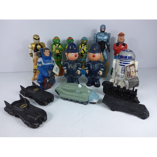 37 - Toys and action figures