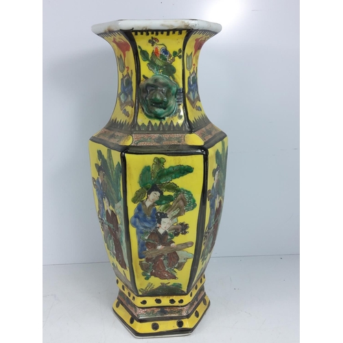 102 - Tall oriental vase, 42 cms in height