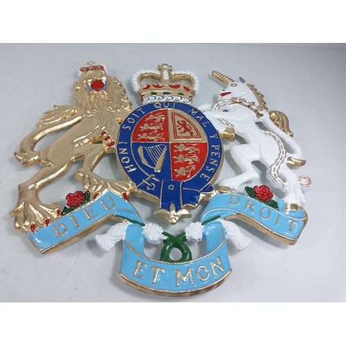 116 - Cast metal Royal Warrant, 50 x 50cms