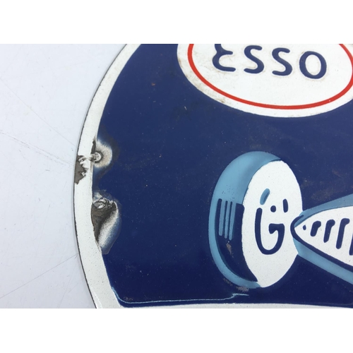 142 - Enamelled Esso sign, 28cms in diameter