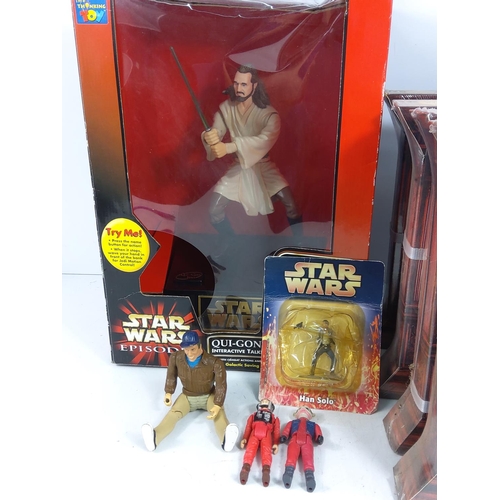 180 - Star Wars, Narnia and other collectables