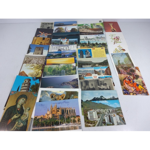 182 - Qty of postcards