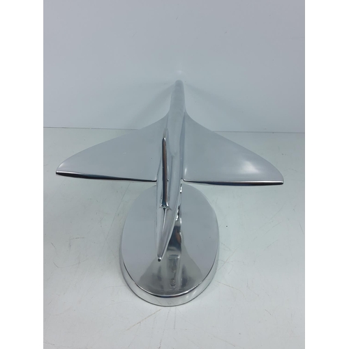 77 - Large aluminium figure of Concorde, 62 x 23 x 25cms