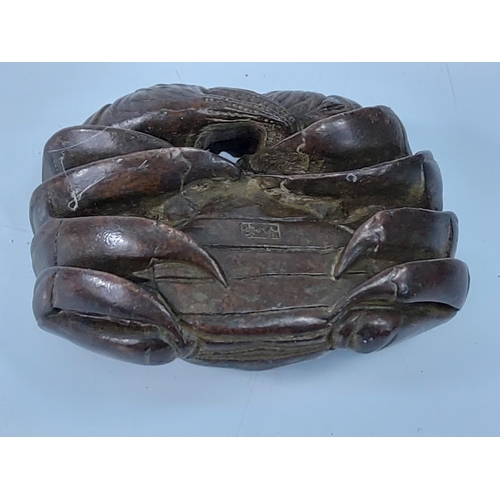 223 - Signed cast bronze crab, 8 x 5cms