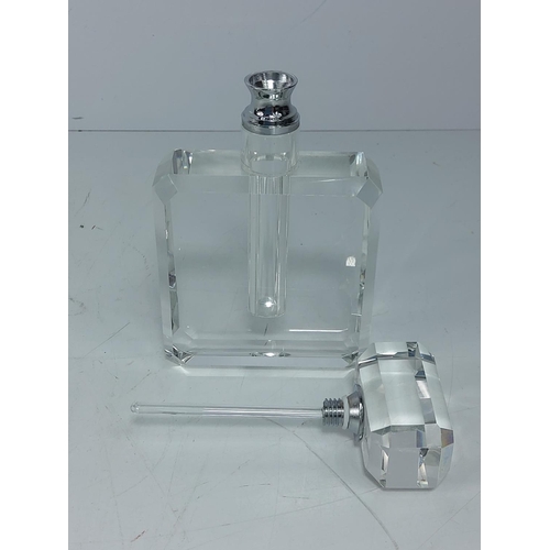 233 - Glass scent bottle, 15 x 8cms