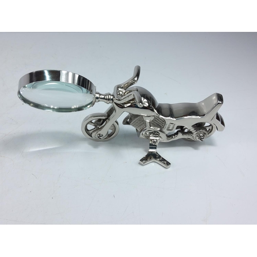 89 - Novelty magnifying glass in the form of a motorbike