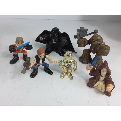 18 - Star Wars toys