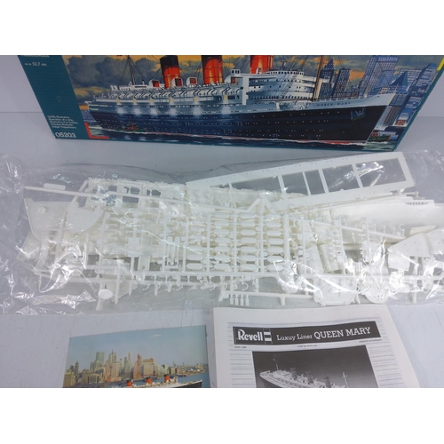 15 - Boxed Revell Queen Mary model kit