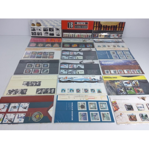 92 - Loose stamps, stamps sets and Millennium stamps