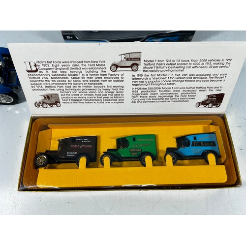 76C - Quantity of model vehicles including Corgi