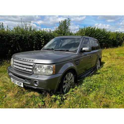 9 - Grey Range Rover TDV8 Registration LD07 XOF, first registered in June 2007 this vehicle is in good c... 