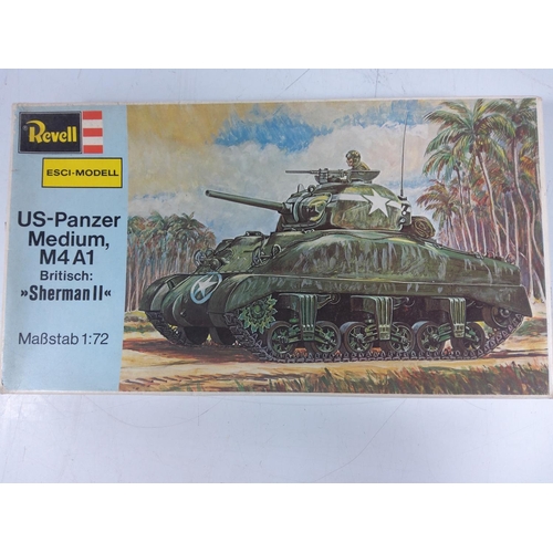 24 - 4 Revell model kits