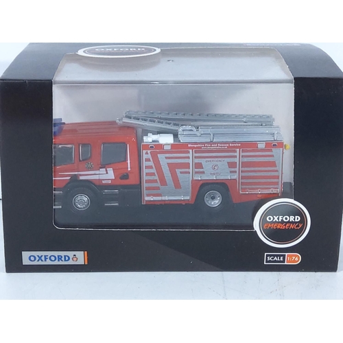 32 - 12 model vehicles inc fire engines