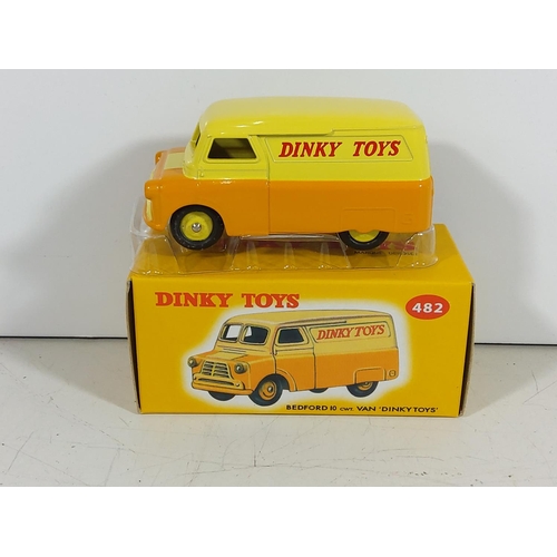 38 - 4 Boxed Dinky toys 482,111,124,905