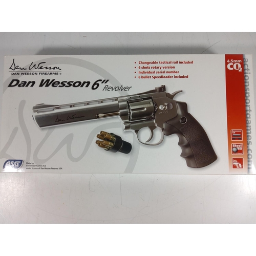 42 - Dan Wesson 6