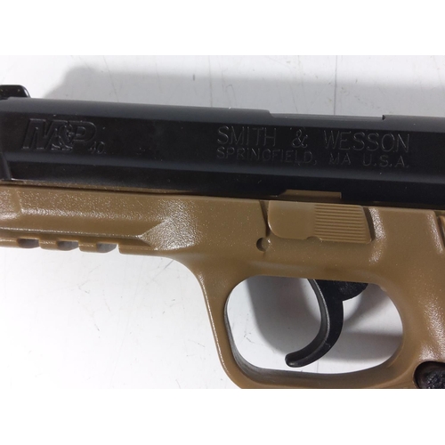 48 - Smith & Wesson M&P air pistol