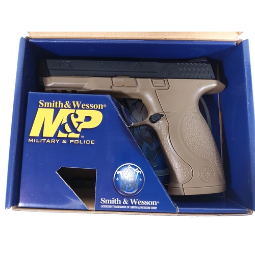 49 - Smith & Wesson M&P air pistol