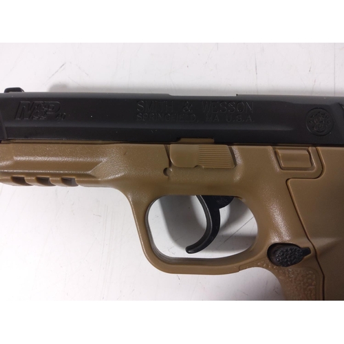 49 - Smith & Wesson M&P air pistol