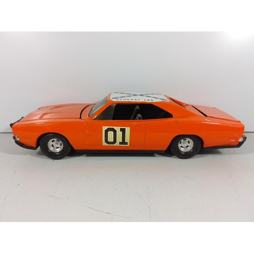 60 - Warner Bros - General Lee Model vehicle