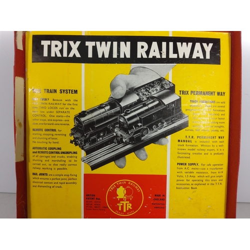 66 - Trix twin railway set